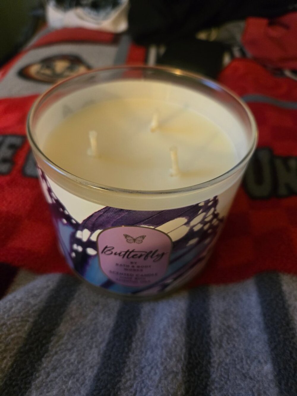 Butterfly Bath and Body Works Candle - Picture 3 of 5